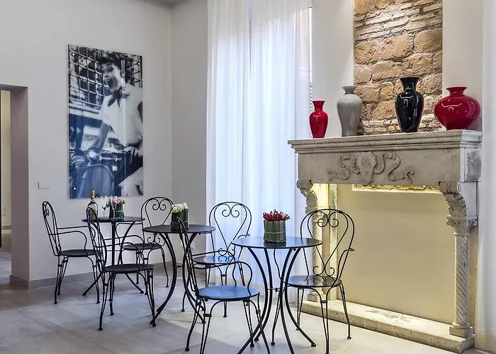 Πανσιόν Via Veneto Prestige 4*