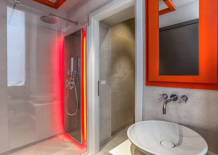 Πανσιόν Via Veneto Prestige 4*